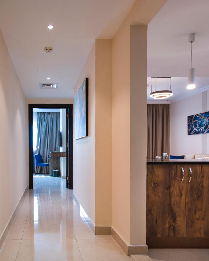 Viola Hotel Apartments Šardžá Exteriér fotografie