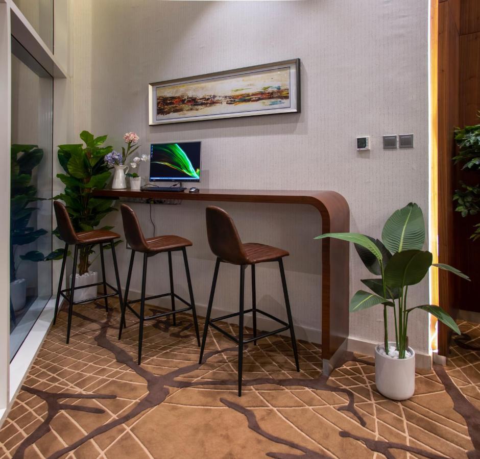 Viola Hotel Apartments Šardžá Exteriér fotografie